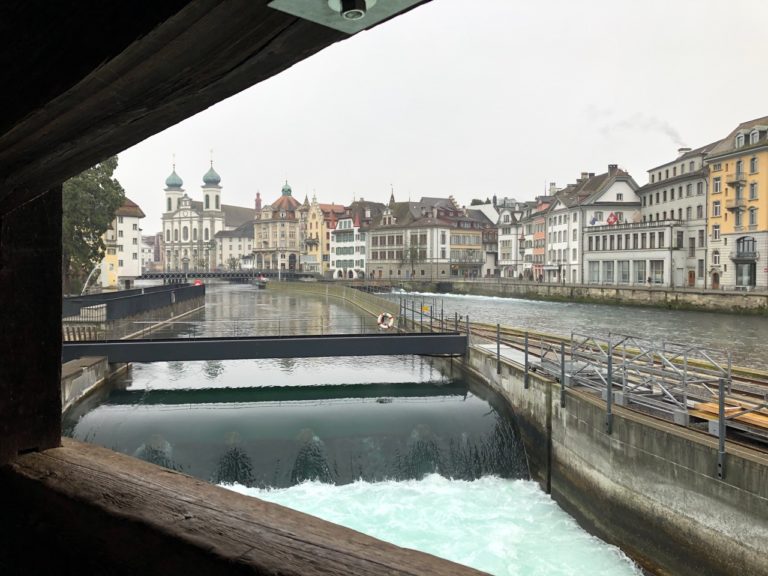 Luzern, Reuss river